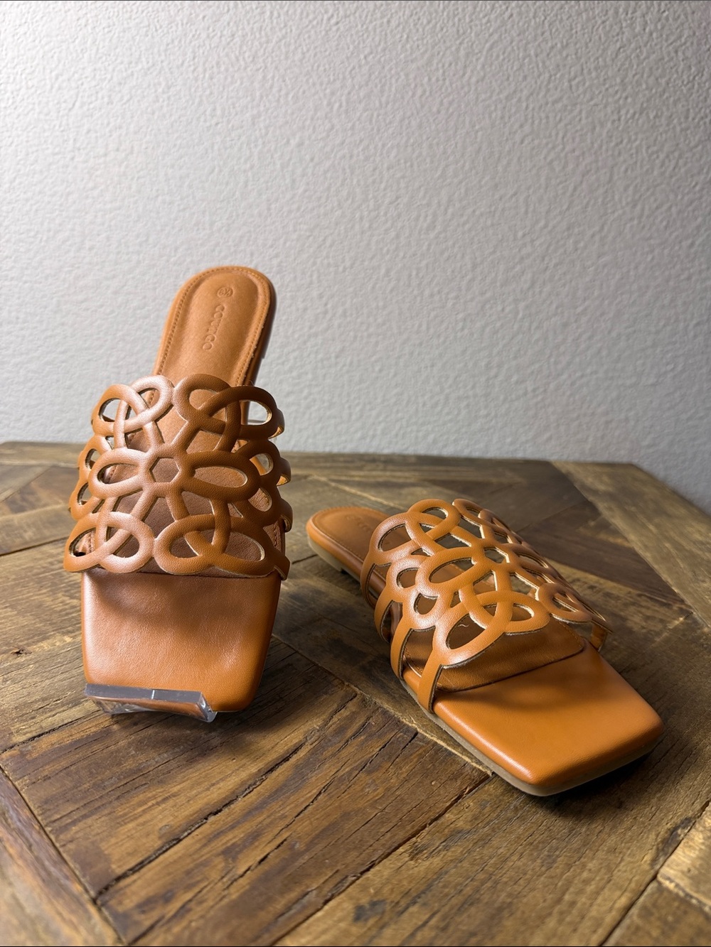 Size 8.5 Coutgo Contigo Women's Cognac Brown Cutout Slide Mules